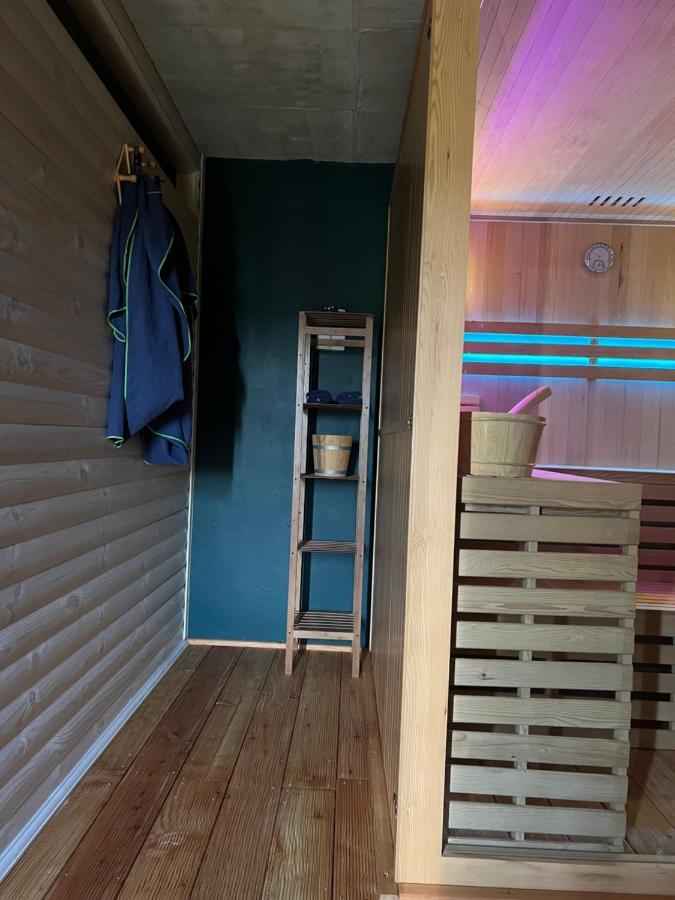 Houten Vakantiewoning "Reisnaarpolen" Royaal Ontbijt, Sauna En Hottub Czarna Góra Dış mekan fotoğraf