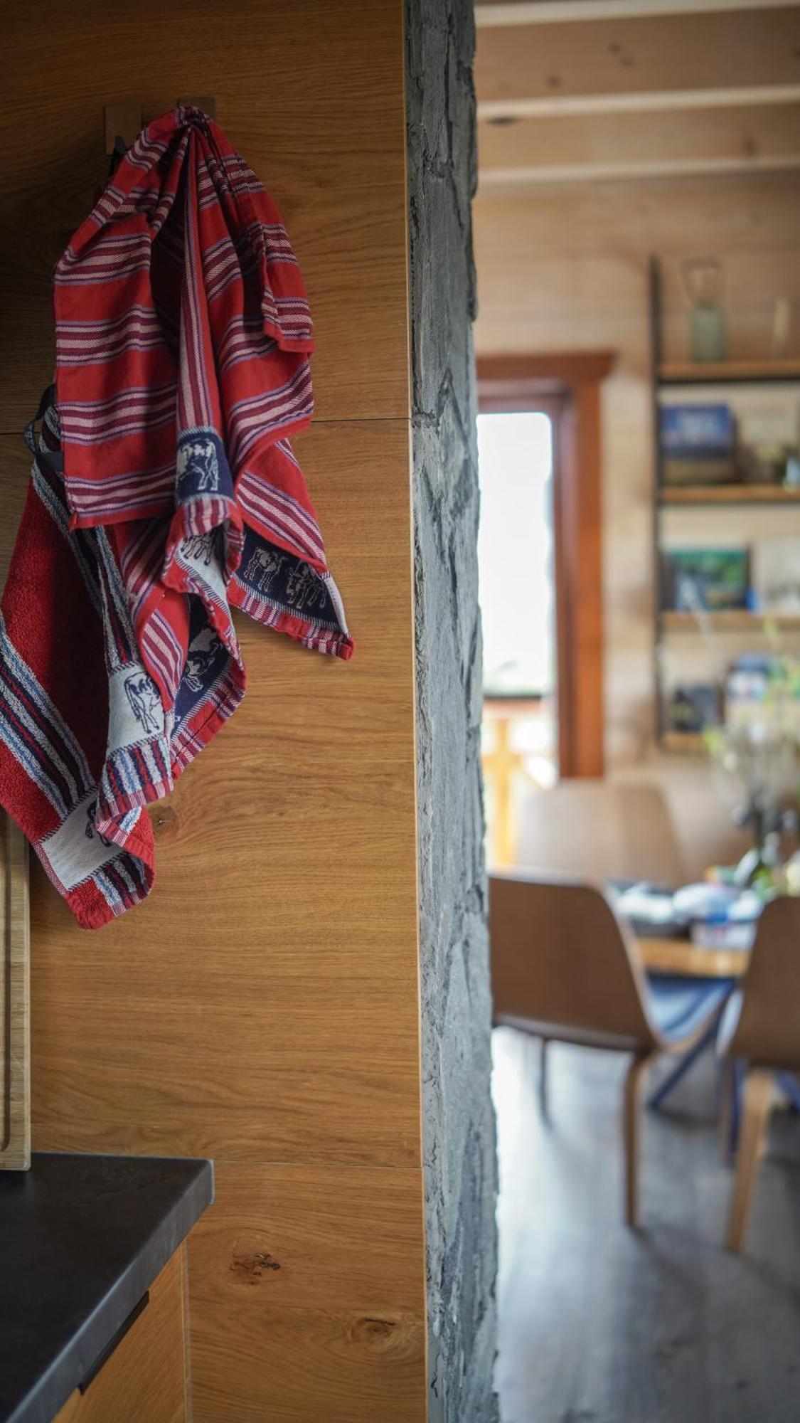 Houten Vakantiewoning "Reisnaarpolen" Royaal Ontbijt, Sauna En Hottub Czarna Góra Dış mekan fotoğraf