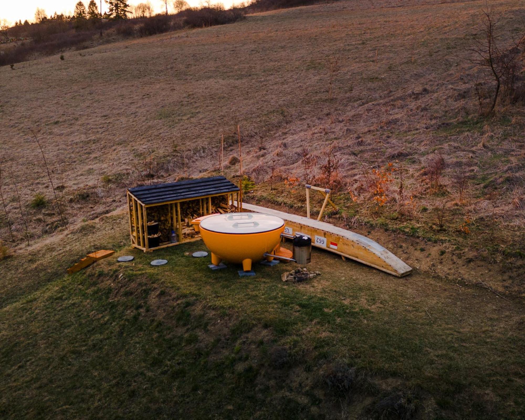 Houten Vakantiewoning "Reisnaarpolen" Royaal Ontbijt, Sauna En Hottub Czarna Góra Dış mekan fotoğraf